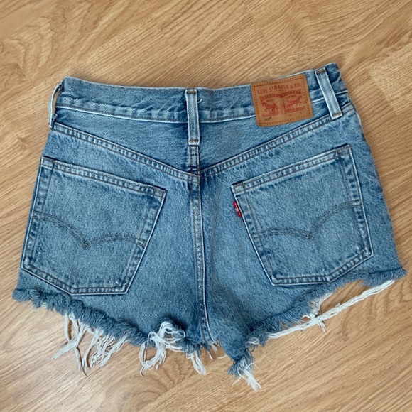Levi 501 Denim Shorts - Picture 3 of 4